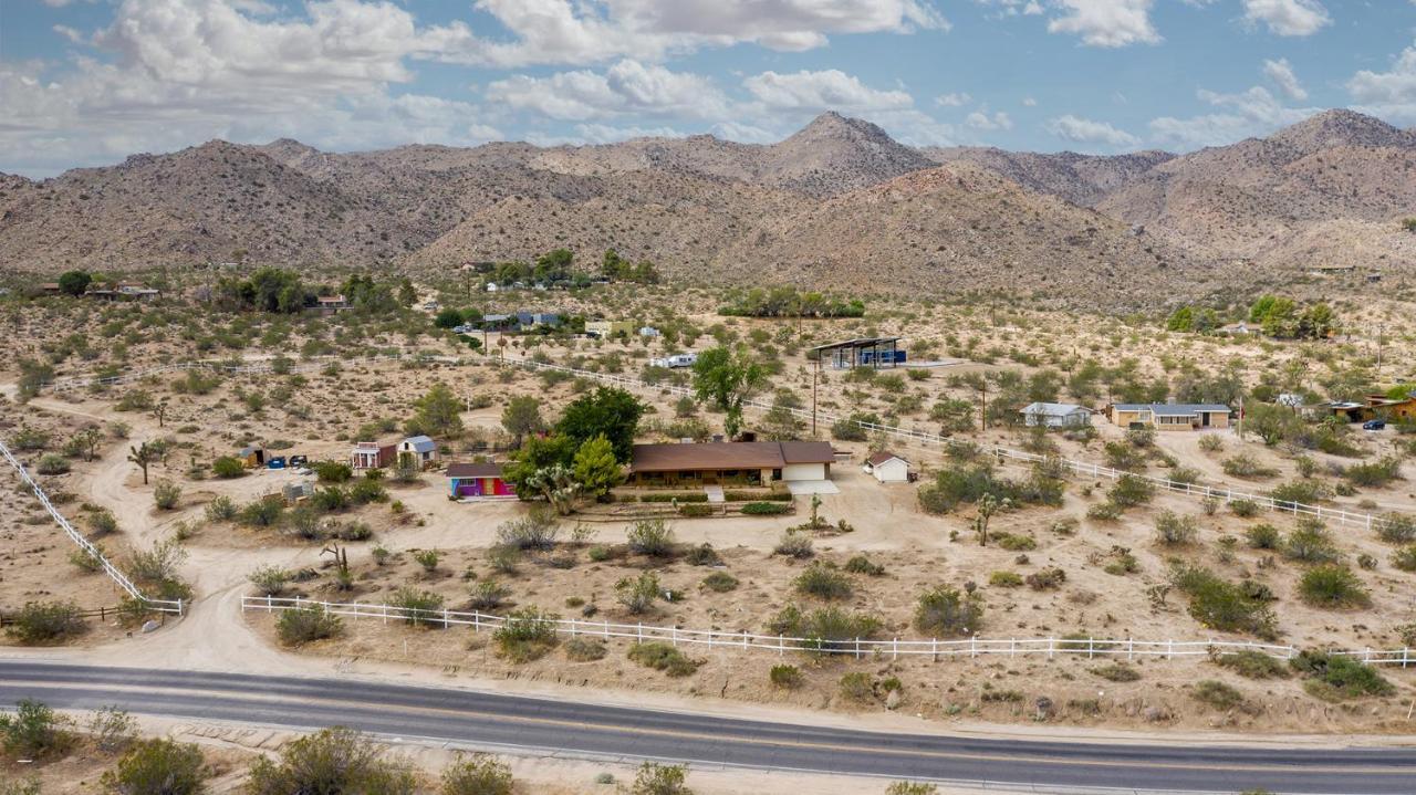 @ Marbella Lane - The Wine Mine Desert Escape ジョシュア・ツリー エクステリア 写真